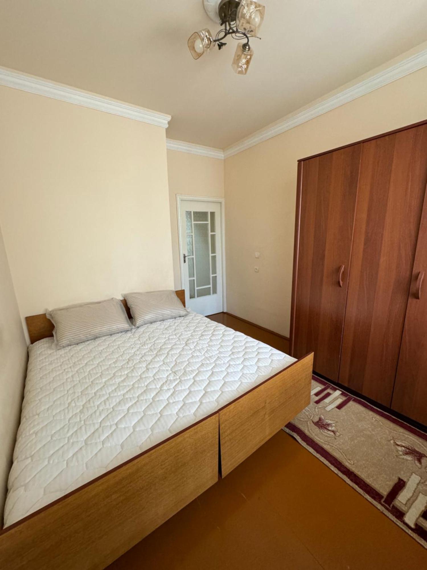 Yunusabad 7 Американский Посольство Taschkent Exterior foto